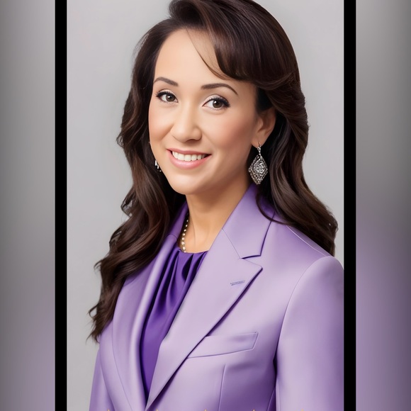 Meet your Posher, Sarah - Picture 3 of 11